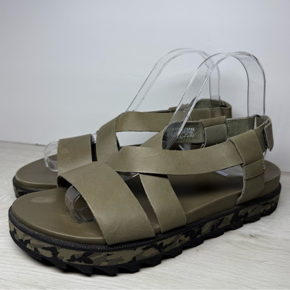 Sorel Roaming Criss Cross Sandal Woman's 7.5 Green Camo